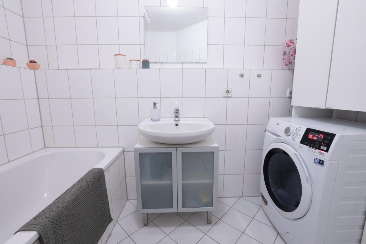 Zwickau Mittendrin, Tolles Balkon-Apartment Kültér fotó