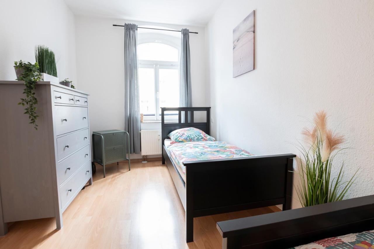 Zwickau Mittendrin, Tolles Balkon-Apartment Kültér fotó