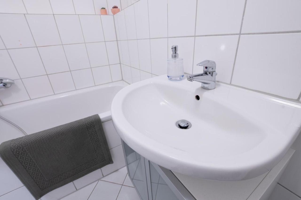Zwickau Mittendrin, Tolles Balkon-Apartment Kültér fotó