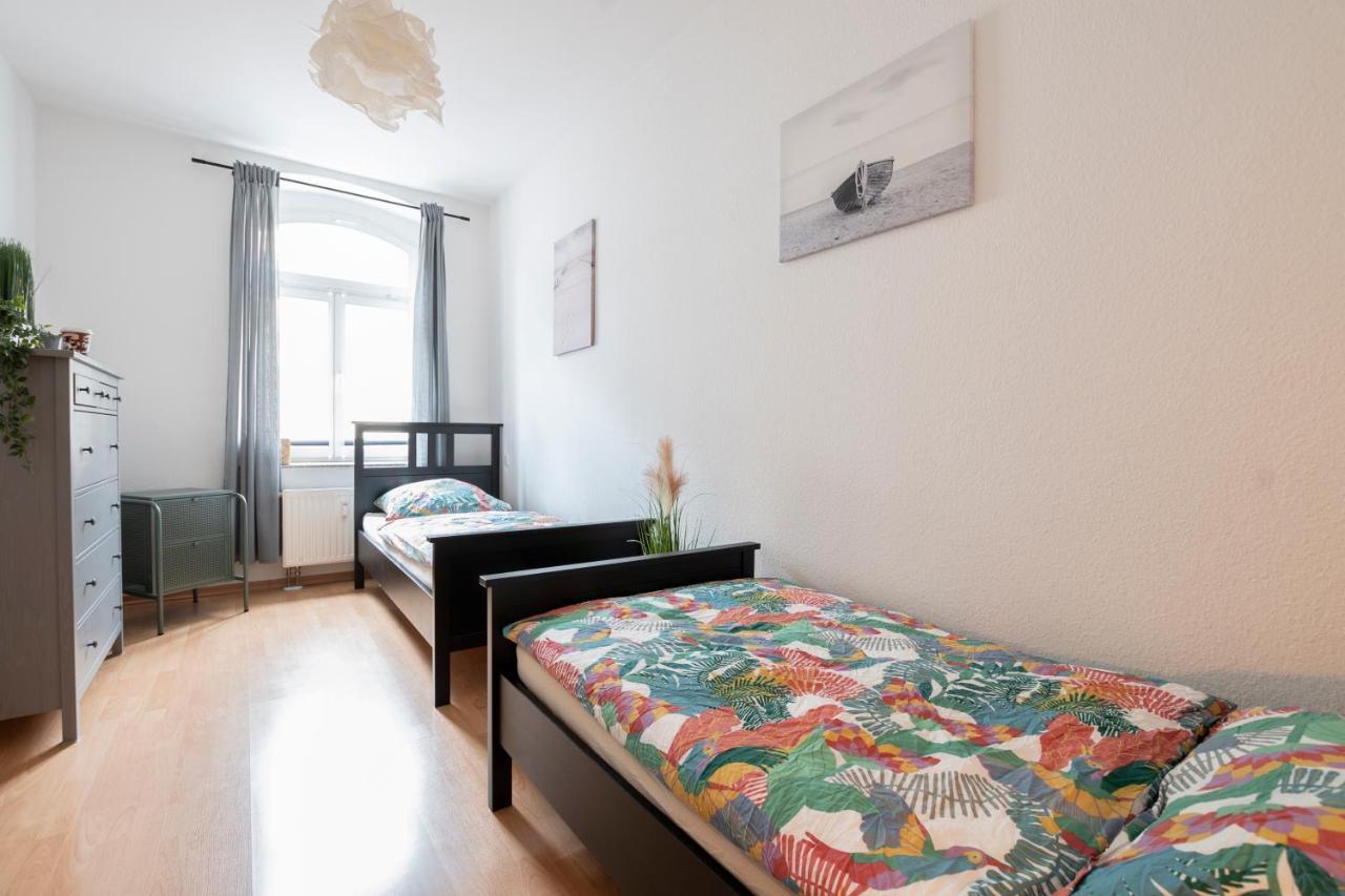 Zwickau Mittendrin, Tolles Balkon-Apartment Kültér fotó